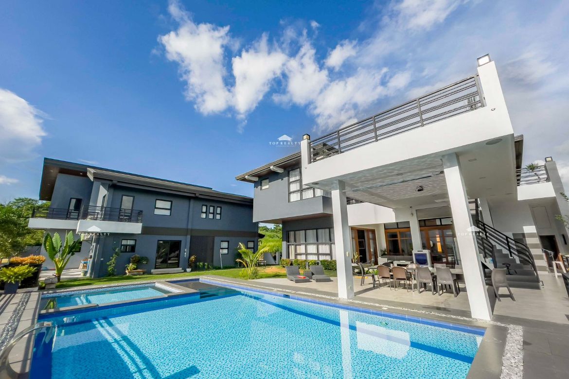 5 Bedroom House for Sale in Santa Cruz, Antipolo, Rizal