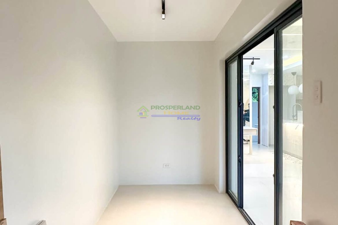 5 Bedroom House for Sale in Santa Rosa, Laguna – photo 8