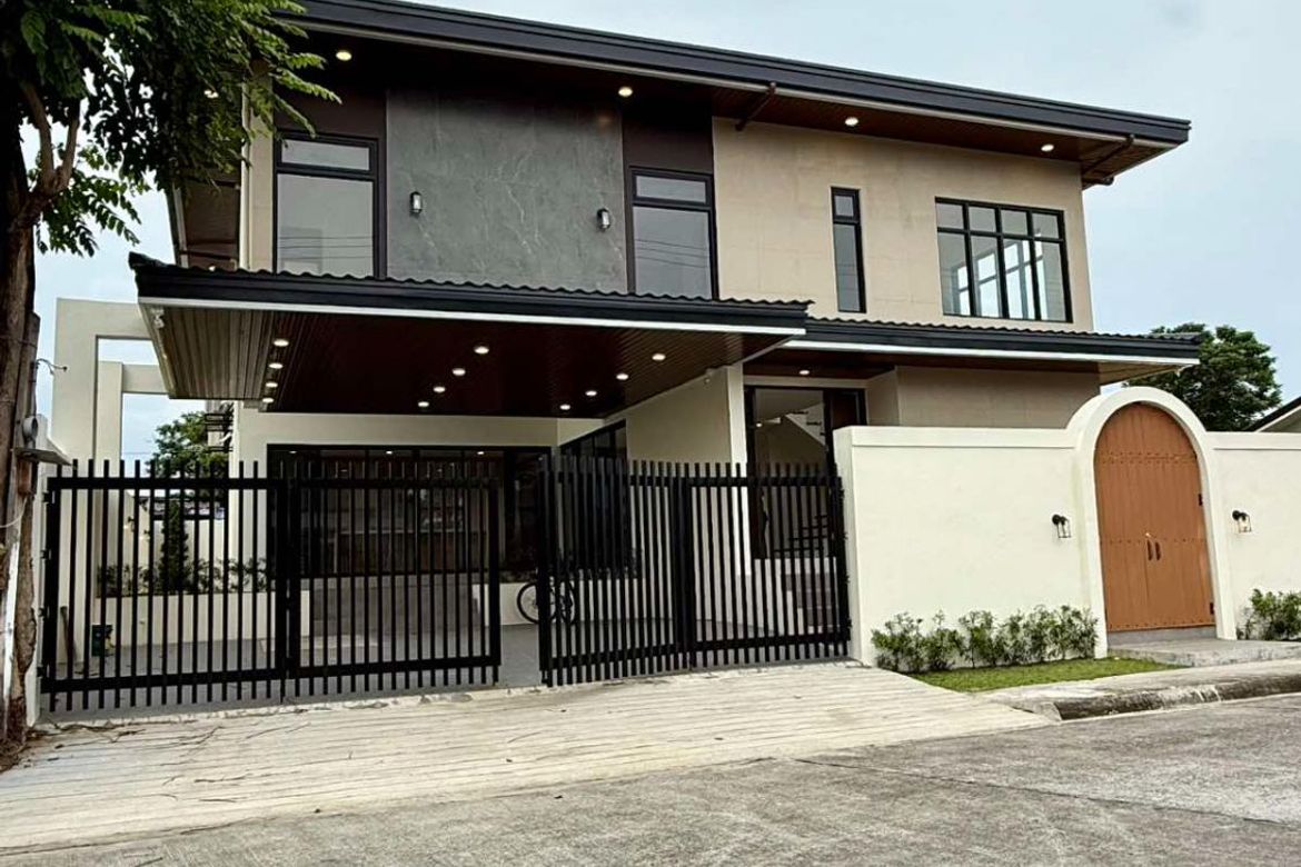 5 Bedroom House for Sale in Santo Rosario, San Fernando, Pampanga