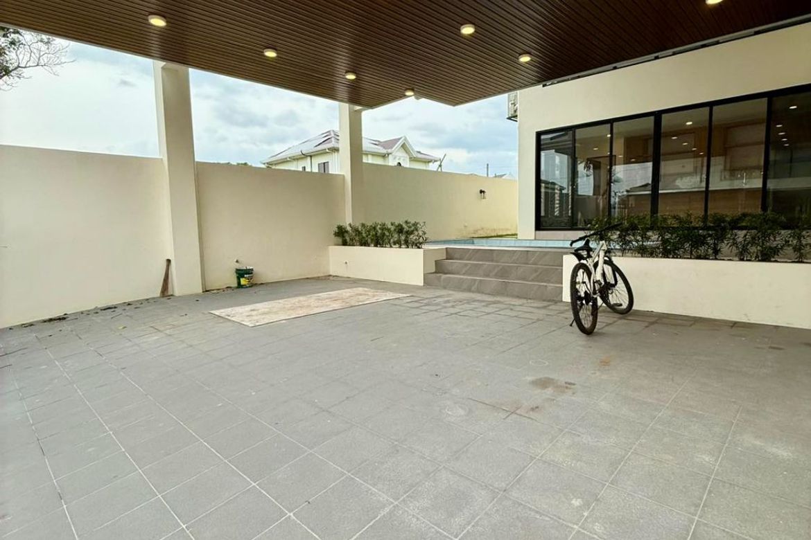 5 Bedroom House for Sale in Santo Rosario, San Fernando, Pampanga – photo 4