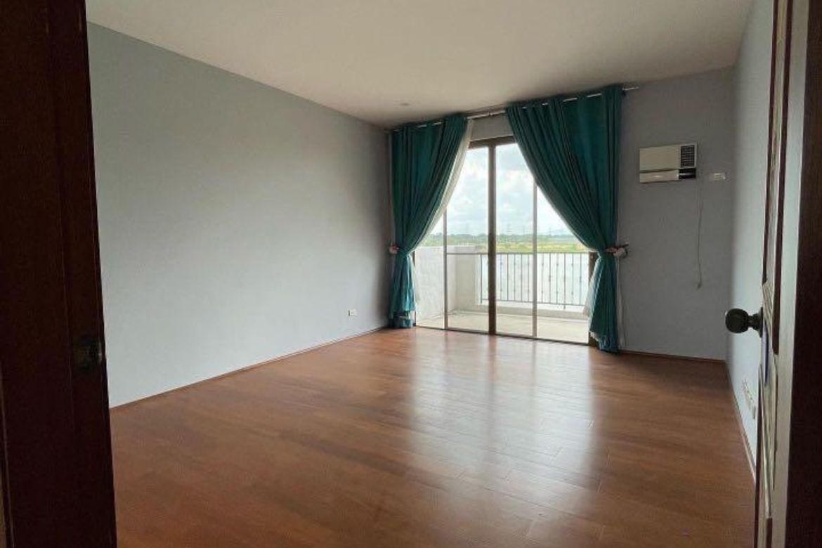 5 Bedroom House for Sale in South Lake Village at Eton City, Don Jose, Santa Rosa, Laguna – photo 5