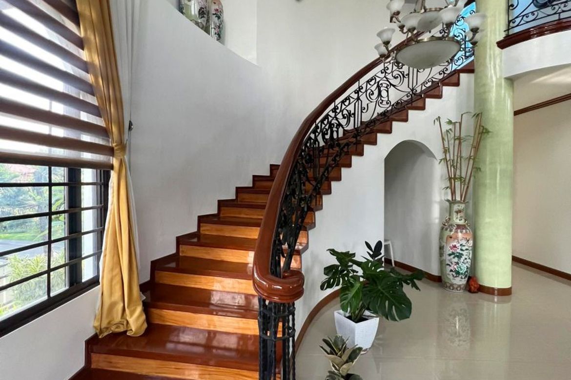 5 Bedroom House for Sale in Sungay North, Tagaytay, Cavite – photo 5