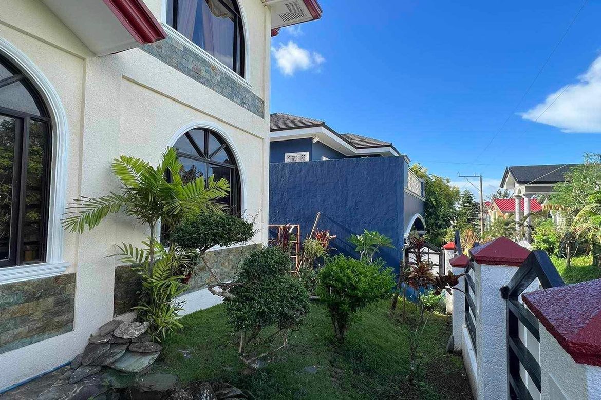 5 Bedroom House for Sale in Sungay North, Tagaytay, Cavite