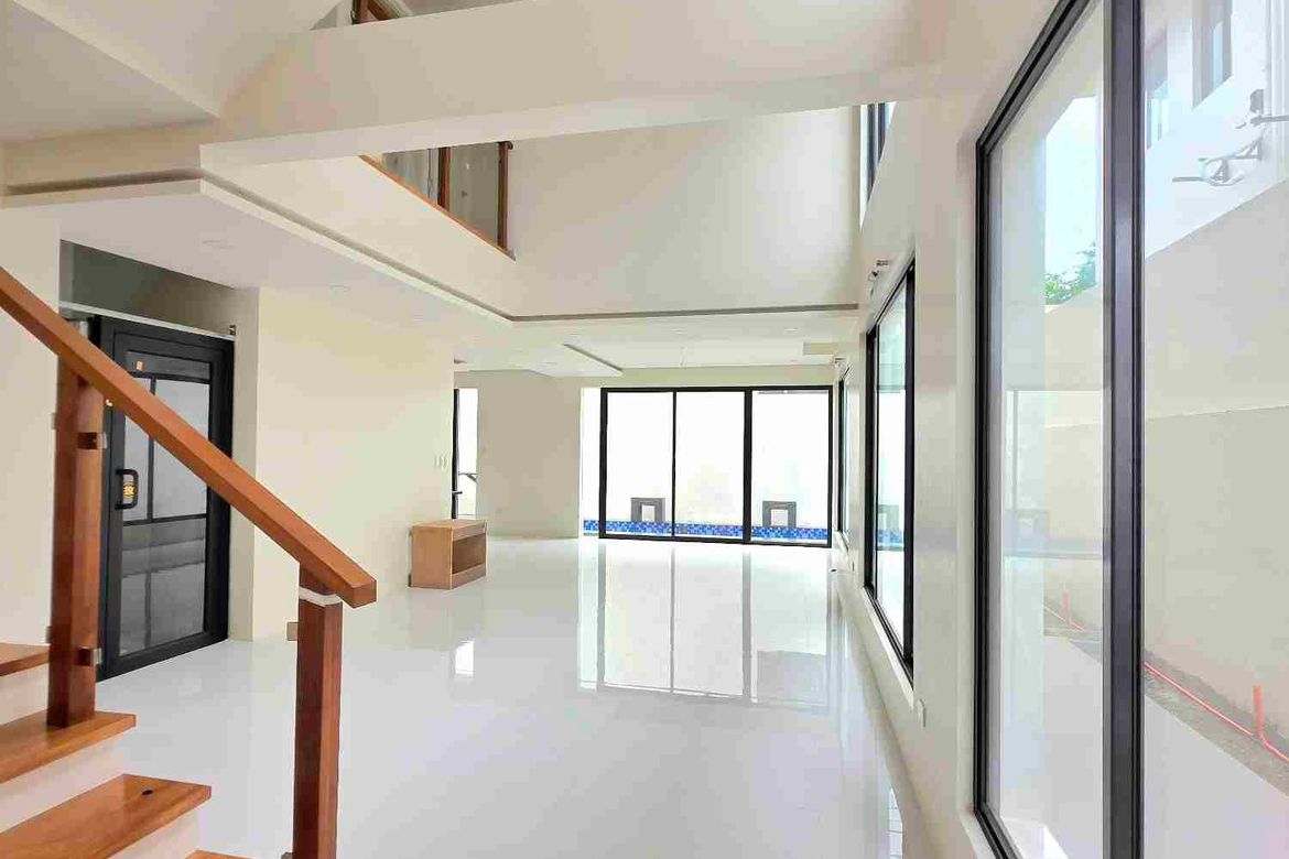 5 Bedroom House for Sale in Tahanan Village, BF Homes, Parañaque, Metro Manila – photo 3