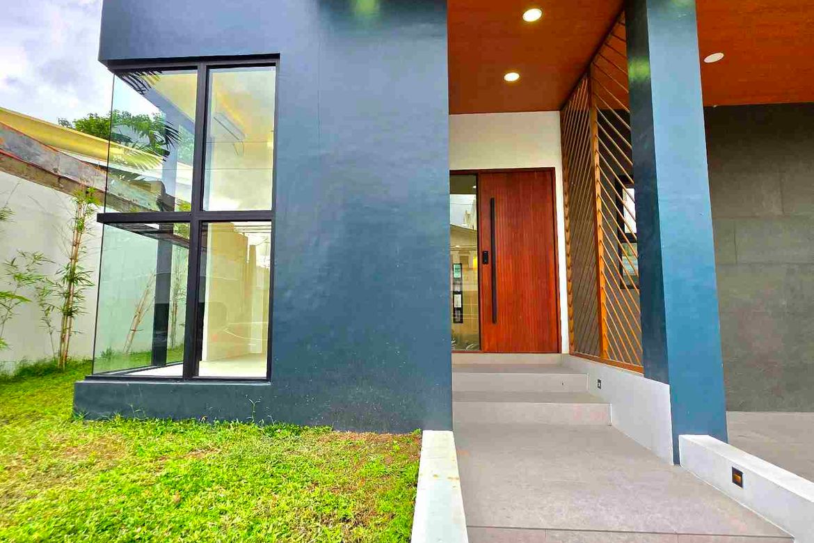 5 Bedroom House for Sale in Tahanan Village, BF Homes, Parañaque, Metro Manila – photo 3
