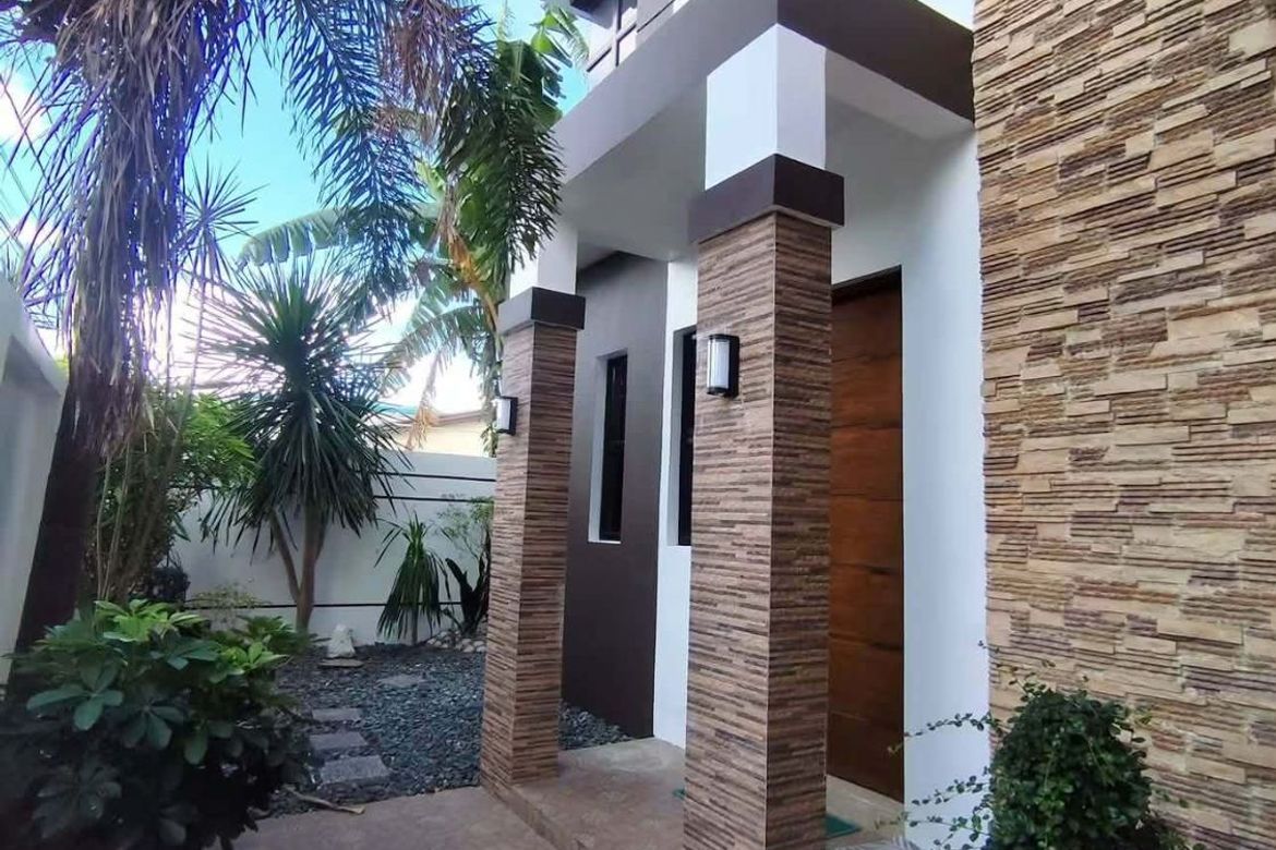 5 Bedroom House for Sale in Talon Dos, Las Piñas, Metro Manila – photo 2