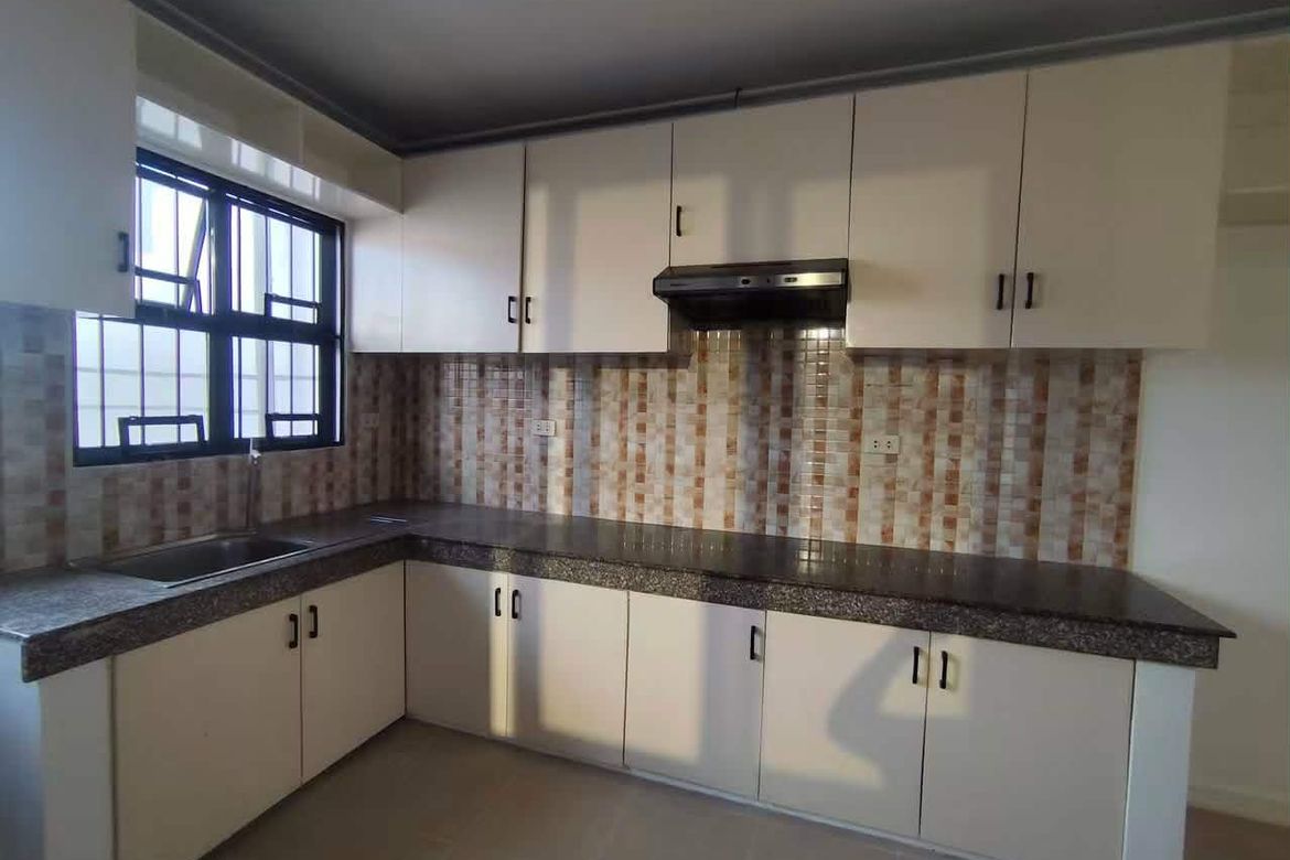 5 Bedroom House for Sale in Talon Dos, Las Piñas, Metro Manila – photo 8