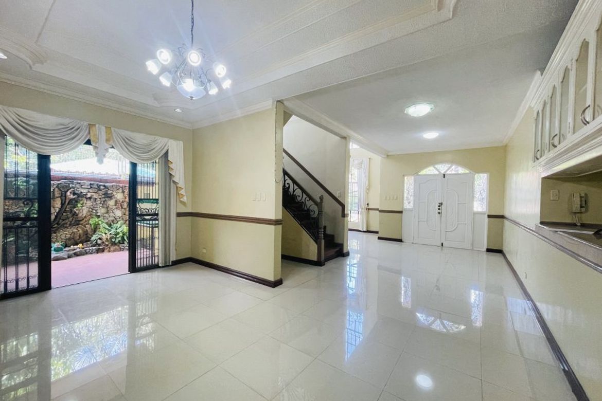 5 Bedroom House for Sale in Talon Dos, Las Piñas, Metro Manila – photo 2