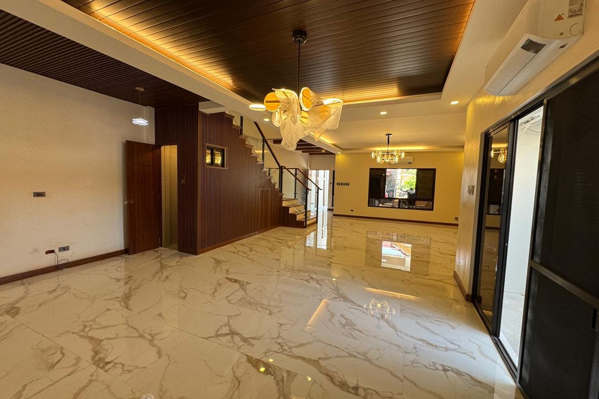 5 Bedroom House for Sale in Talon Dos, Las Piñas, Metro Manila – photo 3