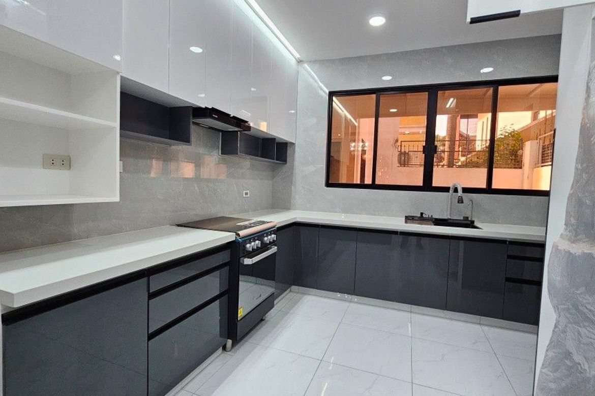 5 Bedroom House for Sale in Talon Dos, Las Piñas, Metro Manila – photo 4
