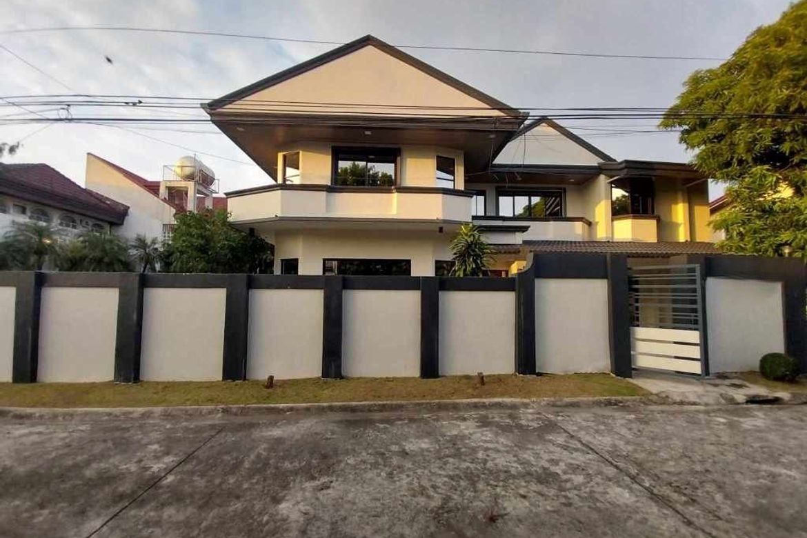 5 Bedroom House for Sale in Talon Dos, Las Piñas, Metro Manila – photo 2