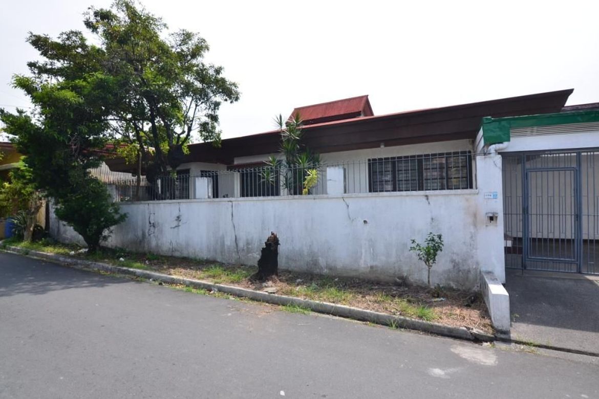 5 Bedroom House for Sale in Talon Kuatro, Las Piñas, Metro Manila – photo 3