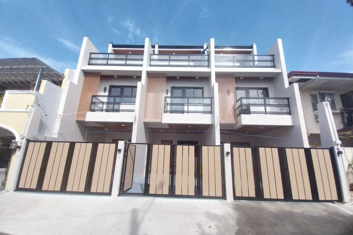 5 Bedroom House for Sale in Talon Kuatro, Las Piñas, Metro Manila