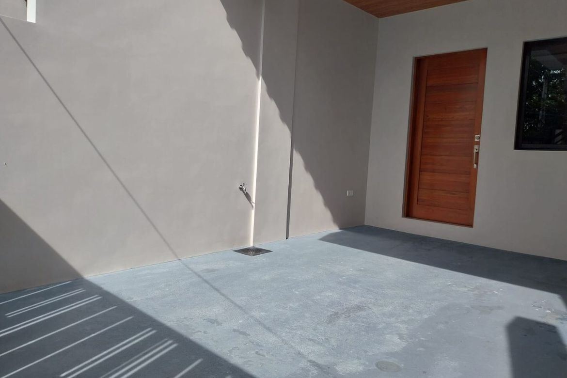 5 Bedroom House for Sale in Talon Kuatro, Las Piñas, Metro Manila – photo 2