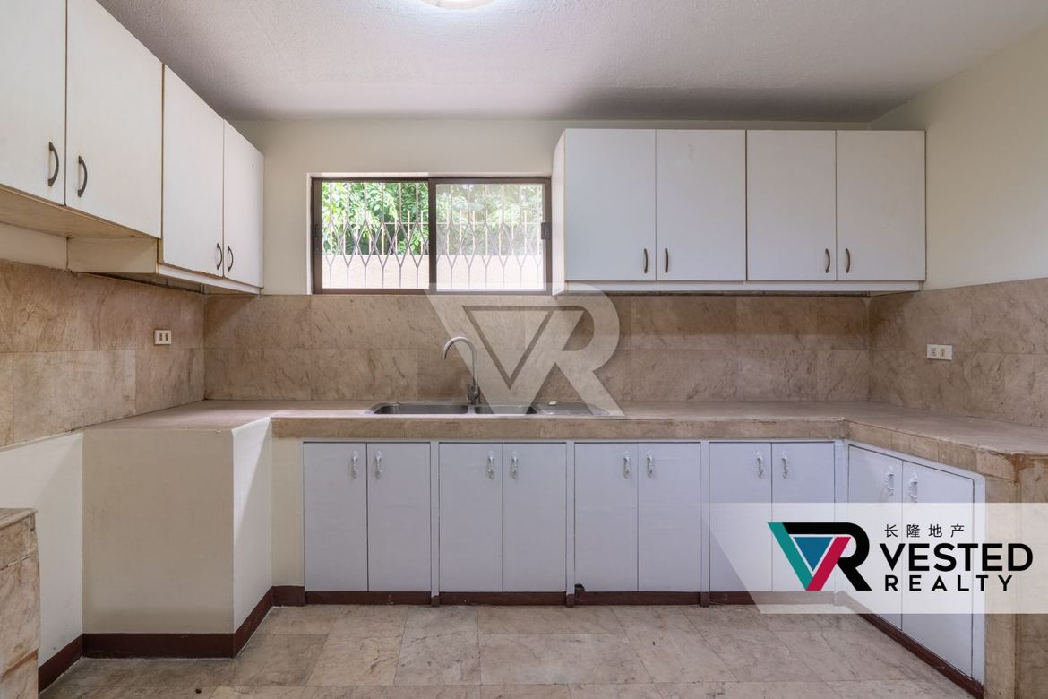 5 Bedroom House for Sale in Tambo, Parañaque, Metro Manila – photo 8