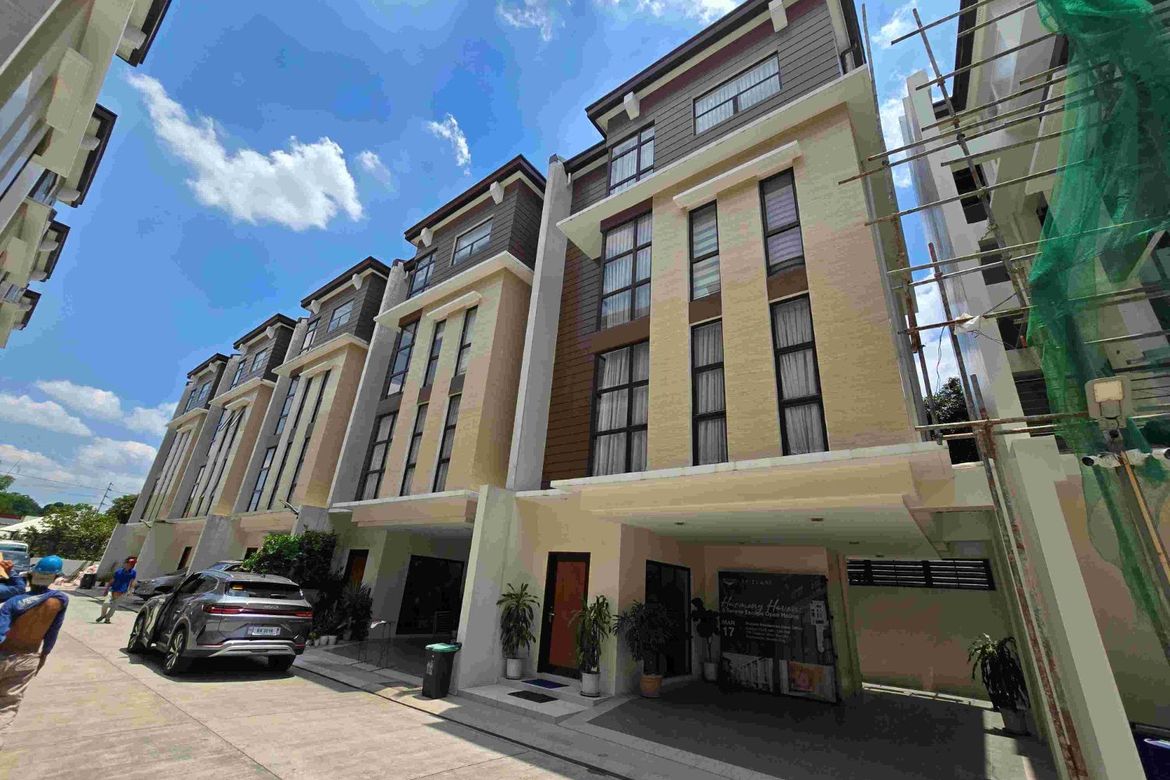 5 Bedroom House for Sale in Tandang Sora, Quezon City, Metro Manila – photo 3