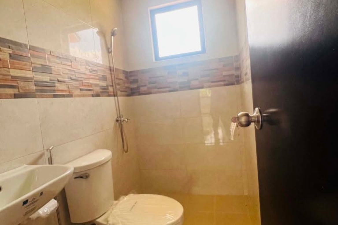 5 Bedroom House for Sale in Tayud, Consolacion, Cebu – photo 7