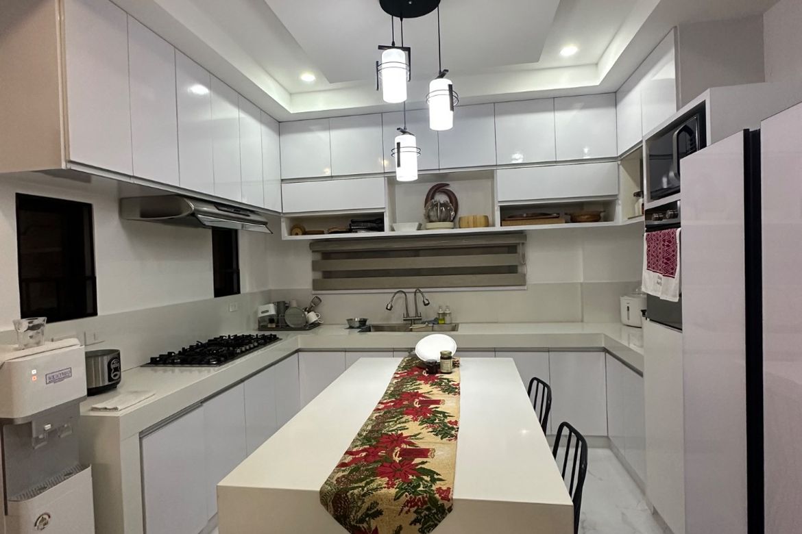 5 Bedroom House for Sale in Telabastagan, San Fernando, Pampanga – photo 8