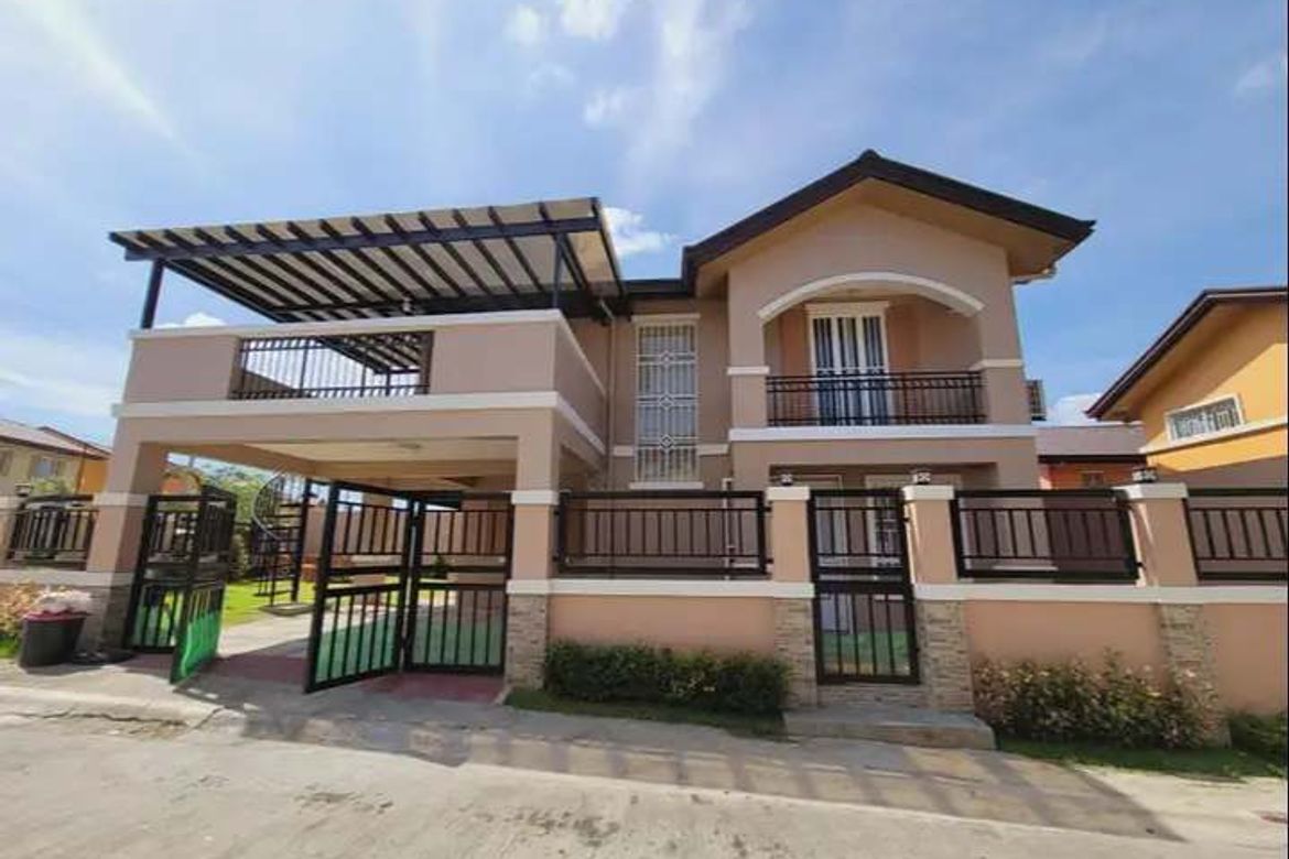 5 Bedroom House for Sale in Telabastagan, San Fernando, Pampanga