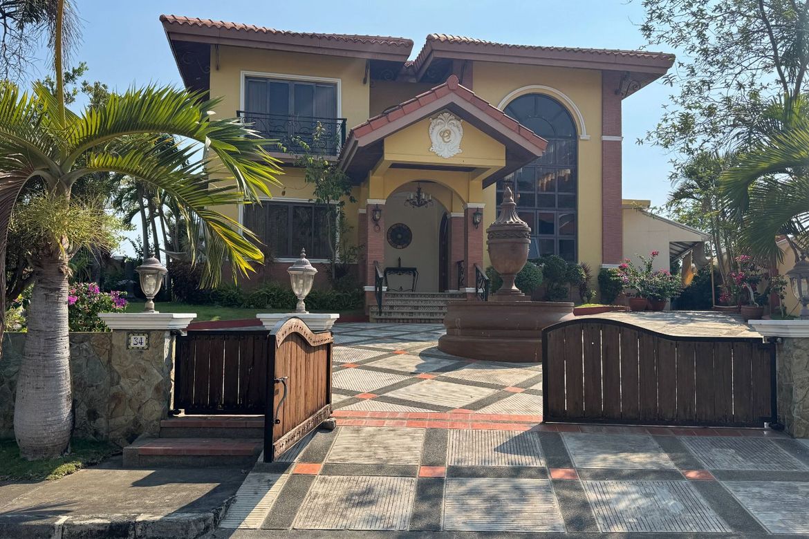 5 Bedroom House for Sale in Terrazas De Punta Fuego, Natipuan, Nasugbu, Batangas