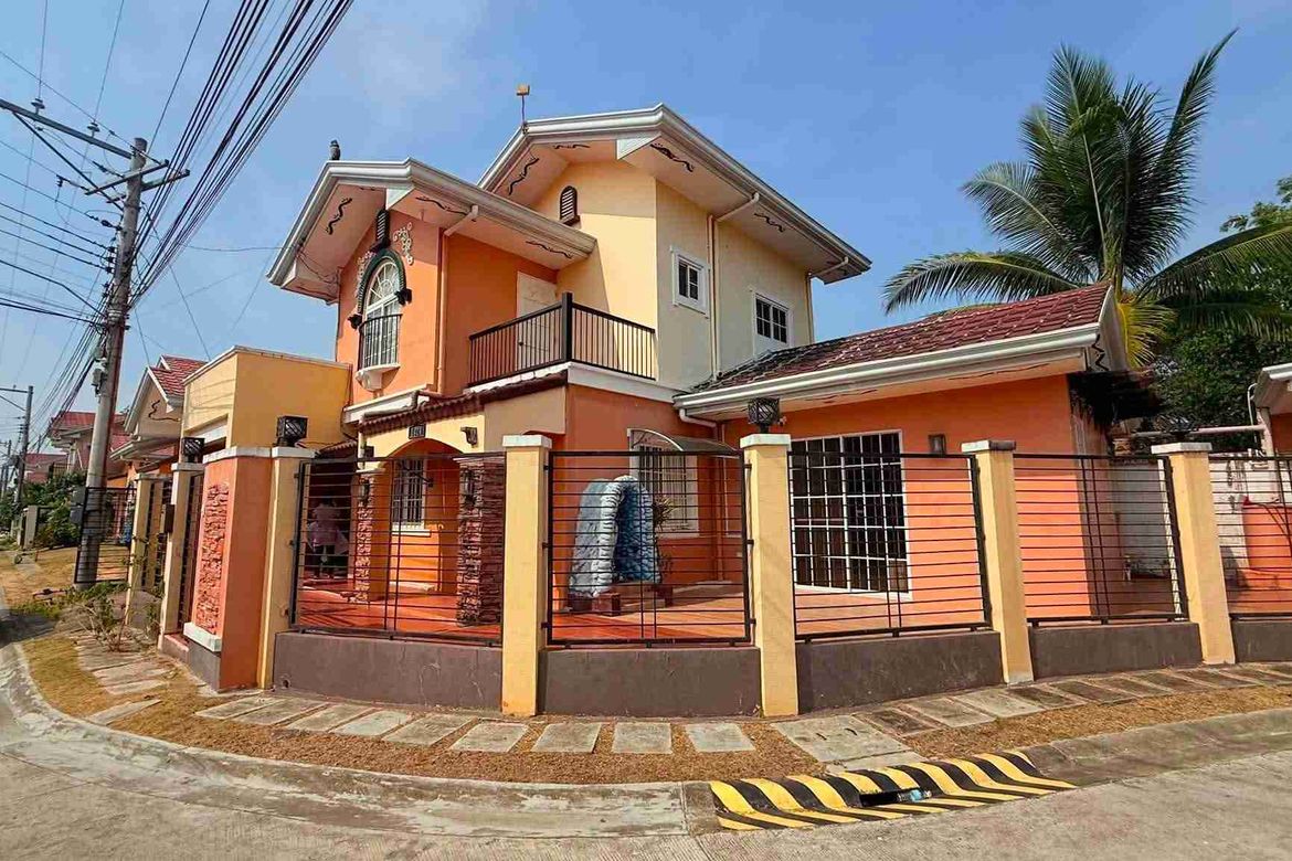 5 Bedroom House for Sale in Tinago, Dauis, Bohol