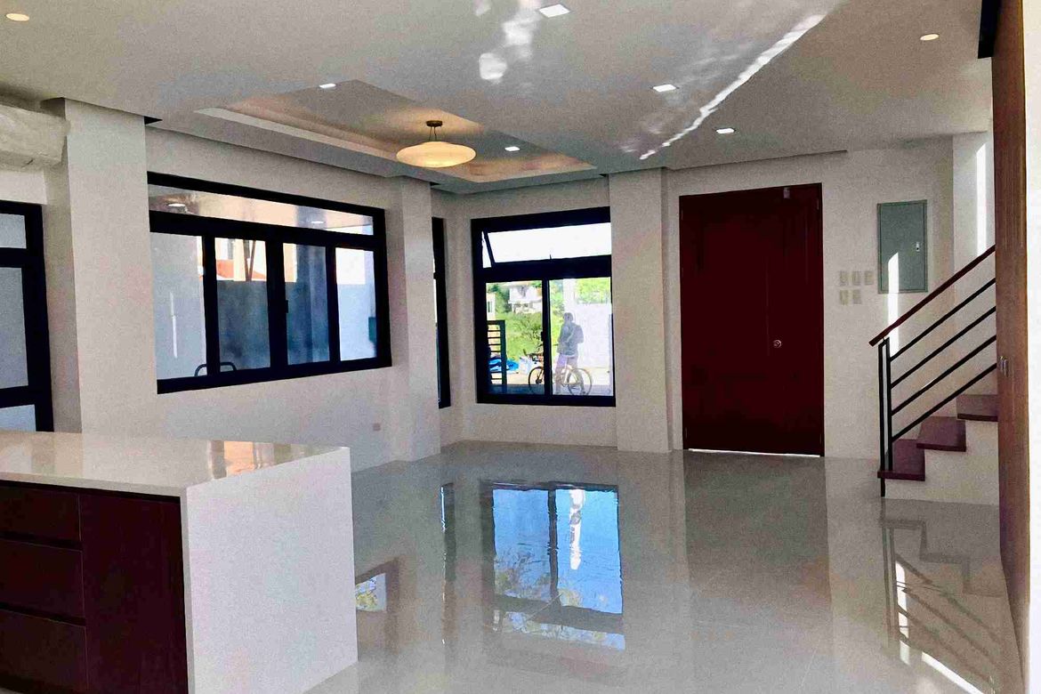 5 Bedroom House for Sale in Tungkil, Minglanilla, Cebu – photo 3