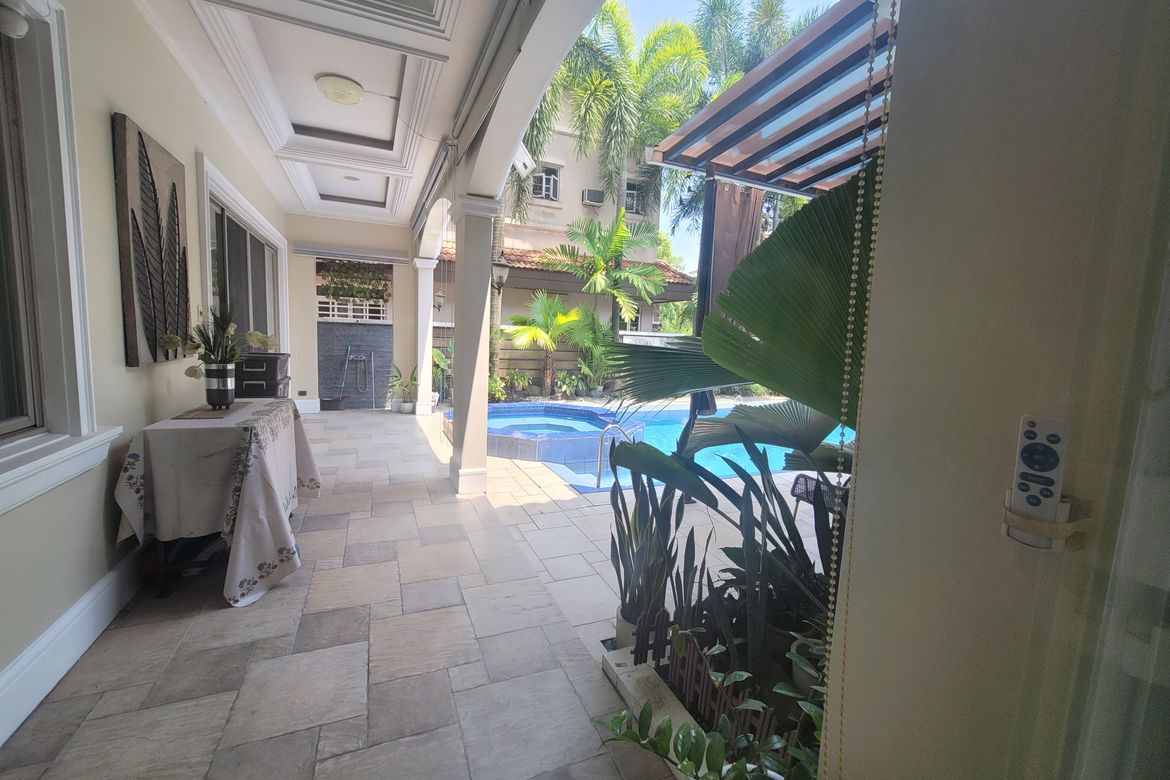 5 Bedroom House for Sale in Ugong Norte, Quezon City, Metro Manila – photo 3
