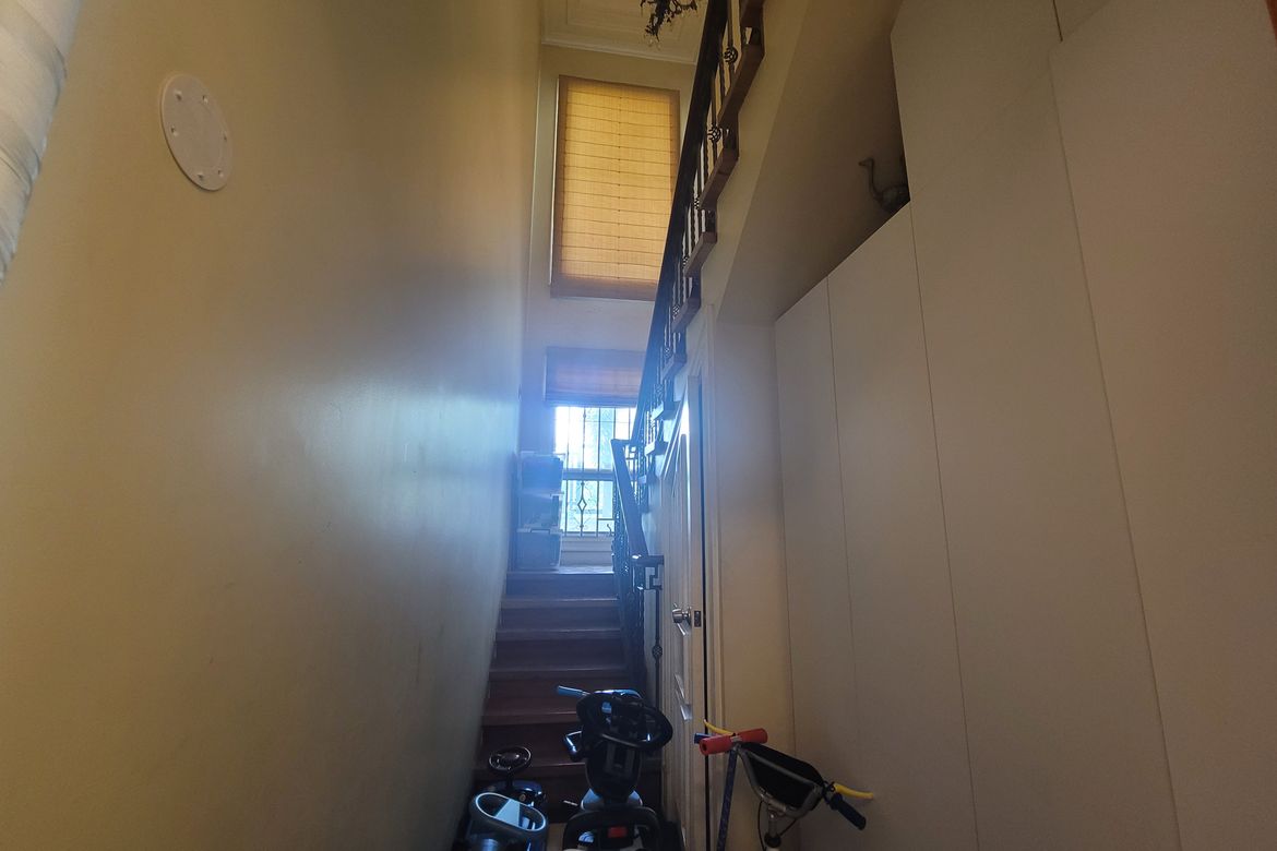 5 Bedroom House for Sale in Ugong Norte, Quezon City, Metro Manila – photo 4