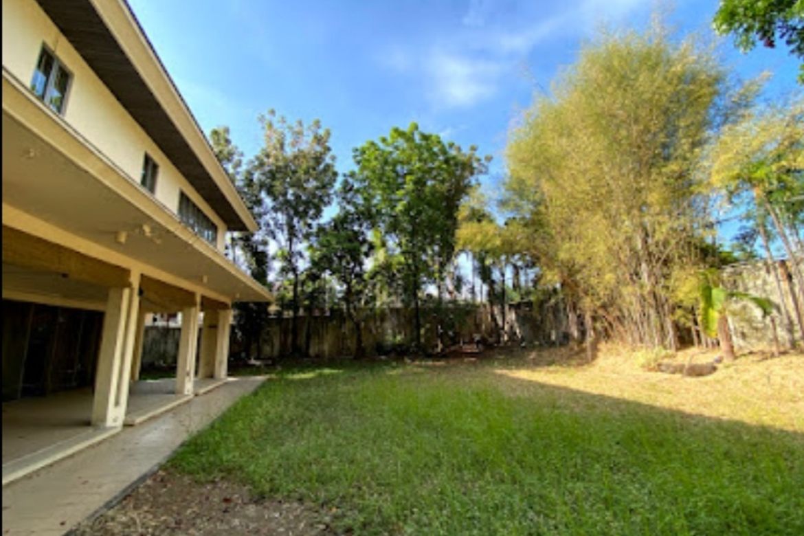 5 Bedroom House for Sale in Ugong Norte, Quezon City, Metro Manila