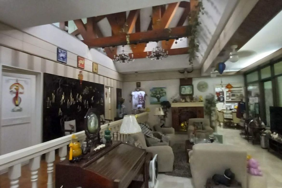 5 Bedroom House for Sale in Ugong Norte, Quezon City, Metro Manila – photo 8