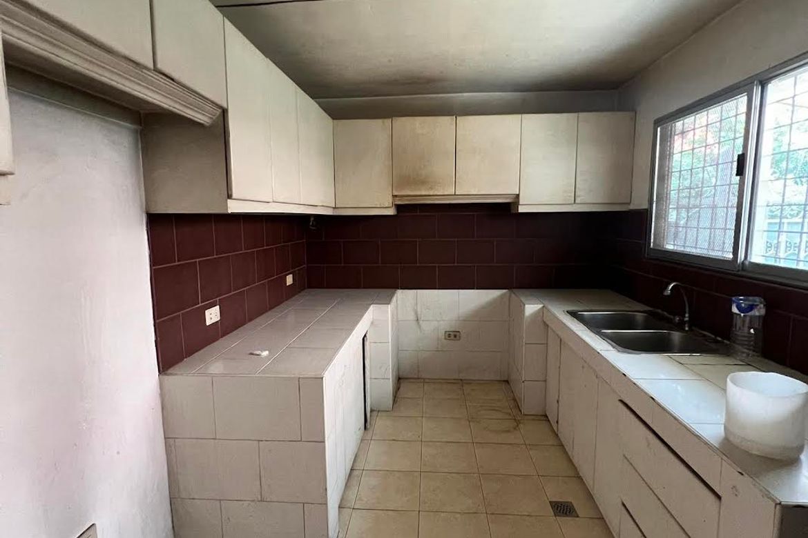 5 Bedroom House for Sale in Ugong, Pasig, Metro Manila – photo 3