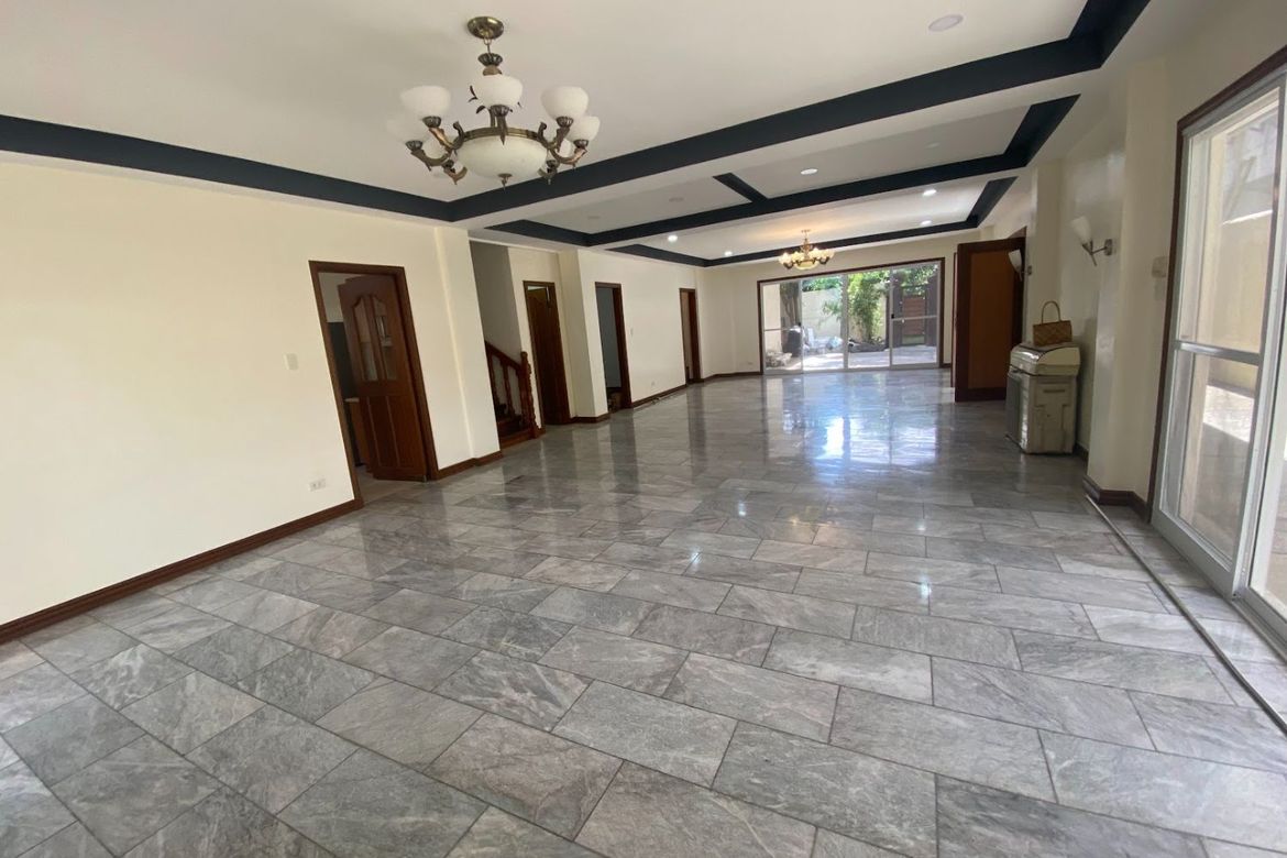 5 Bedroom House for Sale in Ugong, Pasig, Metro Manila