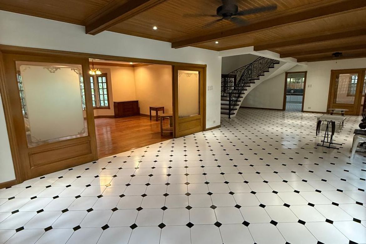 5 Bedroom House for Sale in Valle Verde - Pasig, Ugong, Pasig, Metro Manila – photo 3