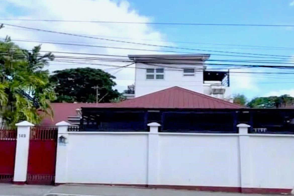 5 Bedroom House for Sale in Western Bicutan, Taguig, Metro Manila
