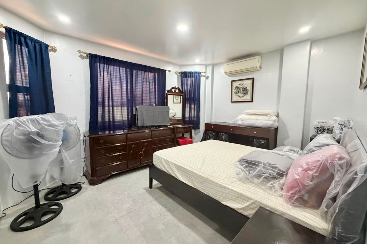 5 Bedroom Shophouse for Sale in Isabelita, San Juan, Metro Manila near LRT-2 J. Ruiz – photo 8