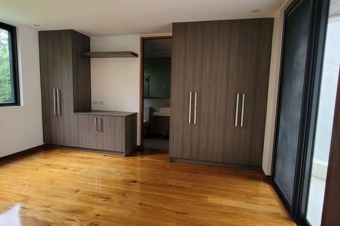 5 Bedroom Townhouse for Sale in Addition Hills, San Juan, Metro Manila – photo 4