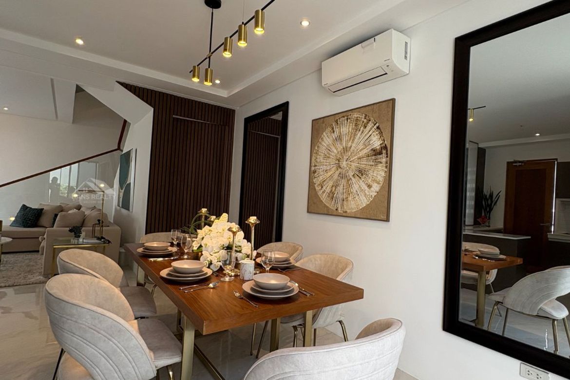 5 Bedroom Townhouse for Sale in BF Homes, Parañaque, Metro Manila – photo 7