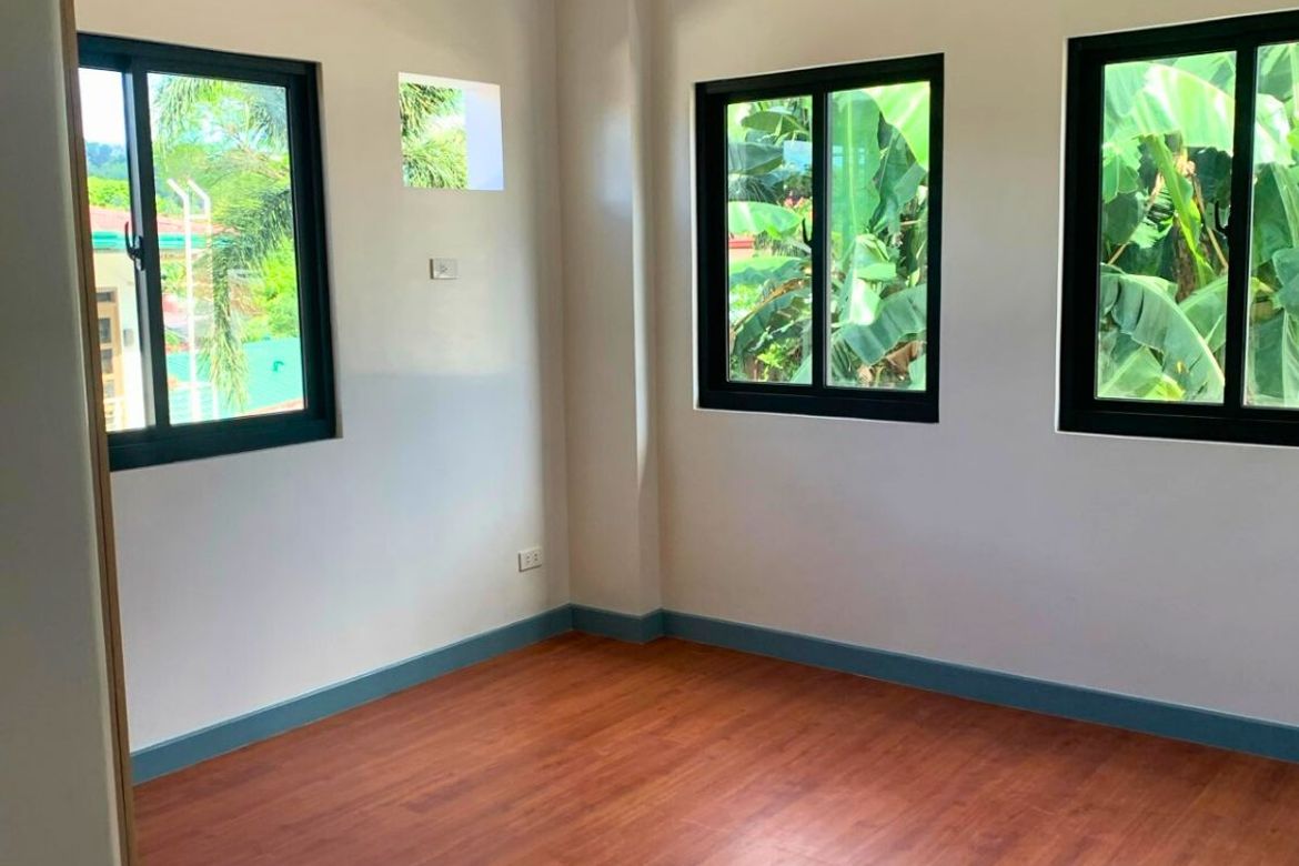5 Bedroom Townhouse for Sale in Concepcion Dos, Marikina, Metro Manila – photo 3