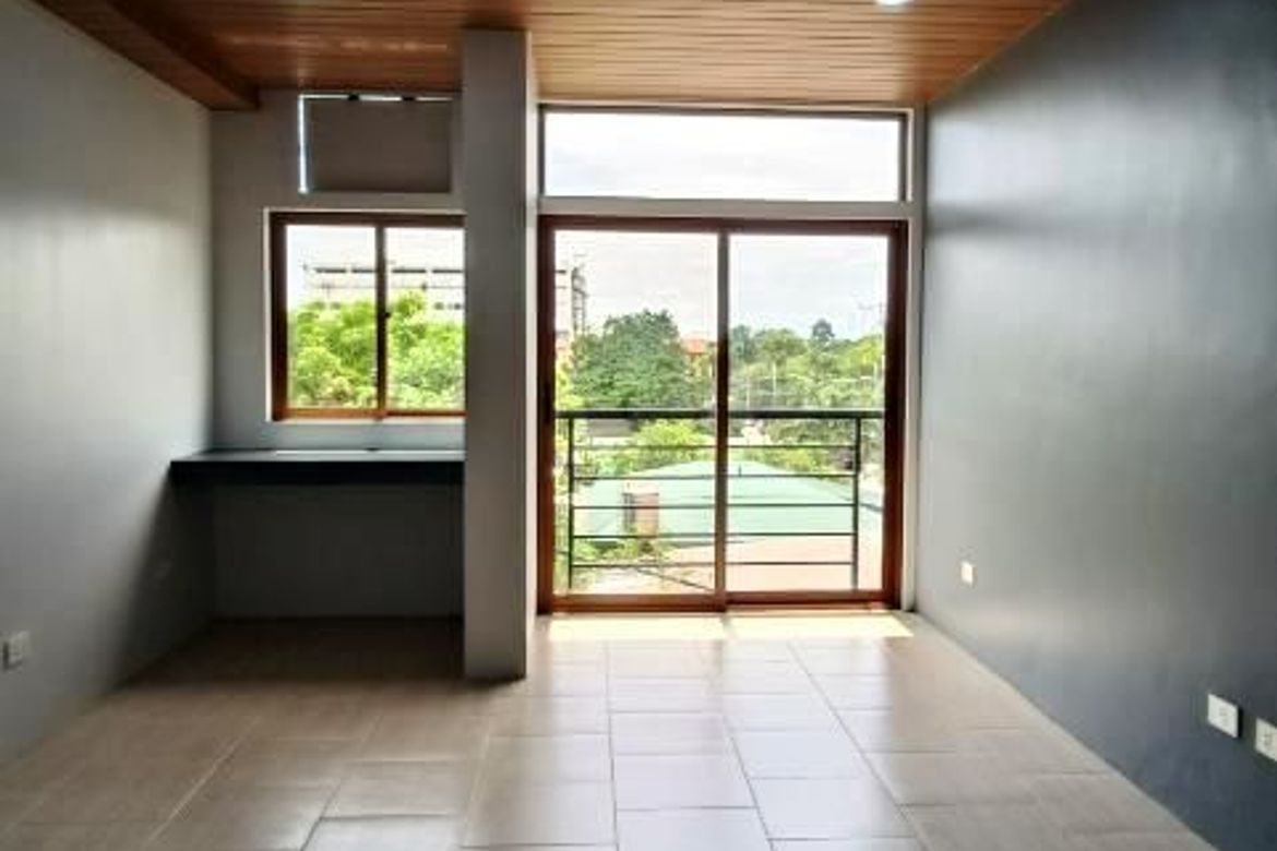 5 Bedroom Townhouse for Sale in Don Bosco, Parañaque, Metro Manila – photo 2