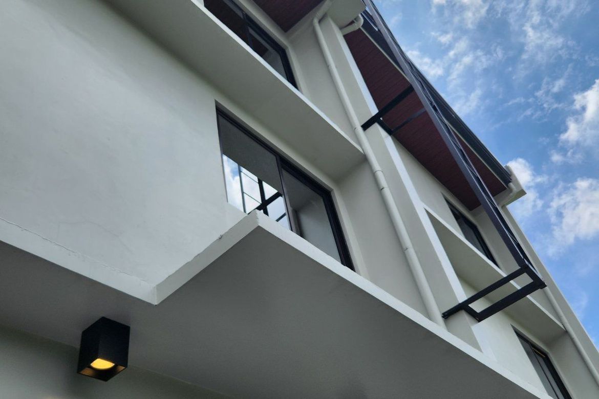 5 Bedroom Townhouse for Sale in Guitnang Bayan I, San Mateo, Rizal – photo 2