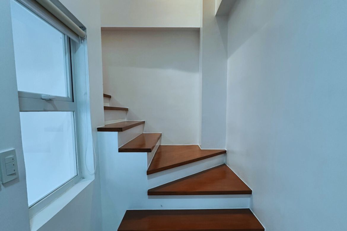 5 Bedroom Townhouse for Sale in Hagdang Bato Itaas, Mandaluyong, Metro Manila – photo 6