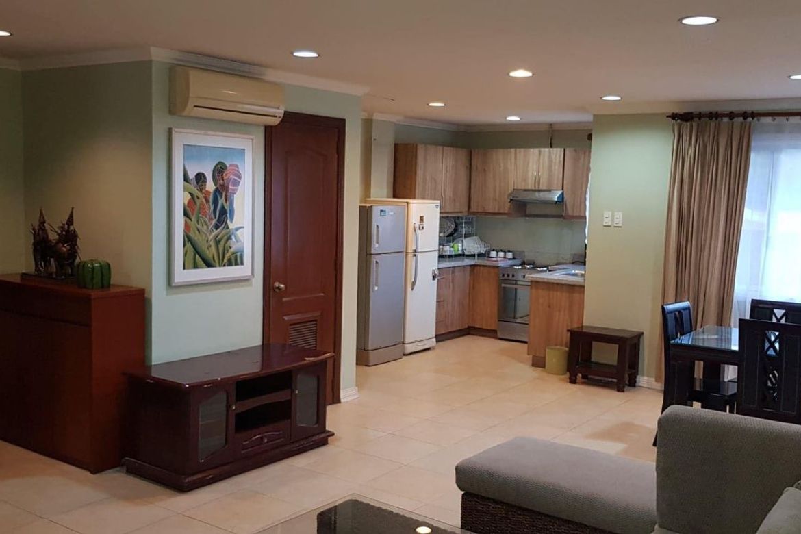 5 Bedroom Townhouse for Sale in Kamagayan, Cebu City, Cebu