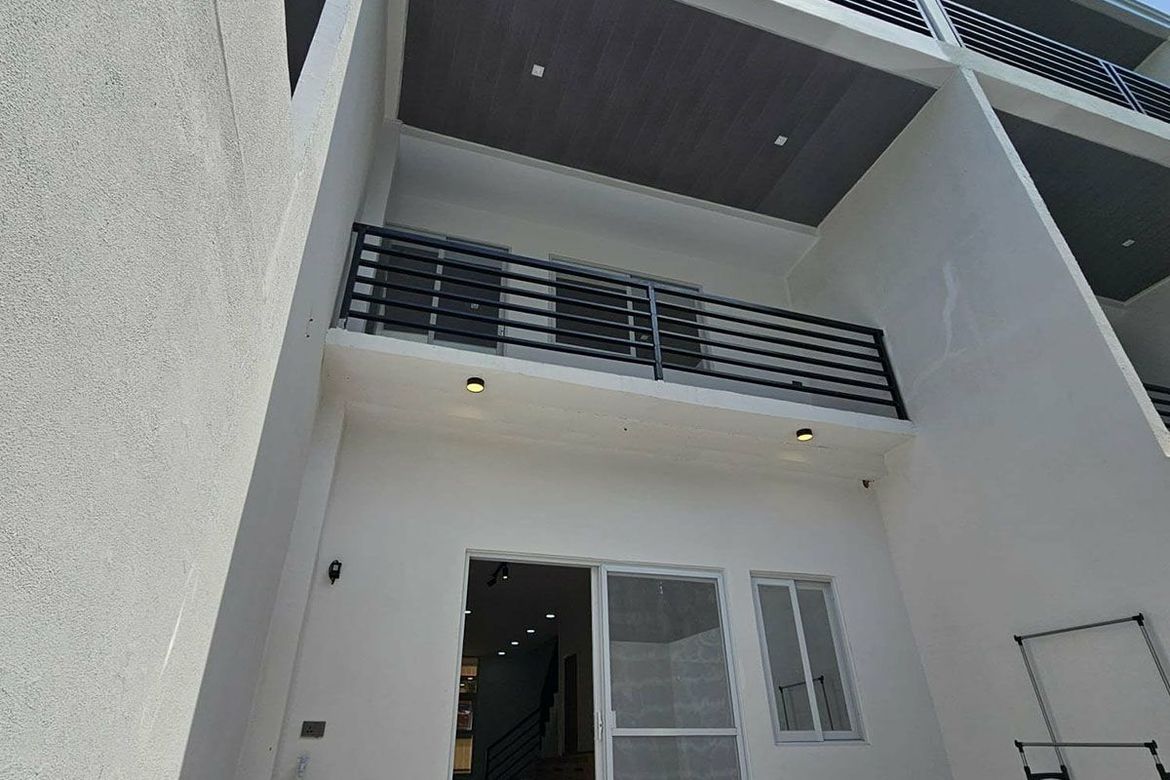 5 Bedroom Townhouse for Sale in Lahug, Cebu City, Cebu – photo 2