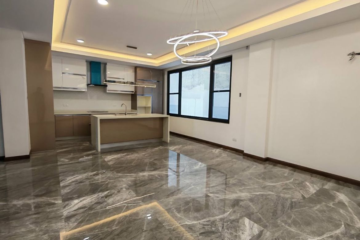 5 Bedroom Townhouse for Sale in Little Baguio, San Juan, Metro Manila