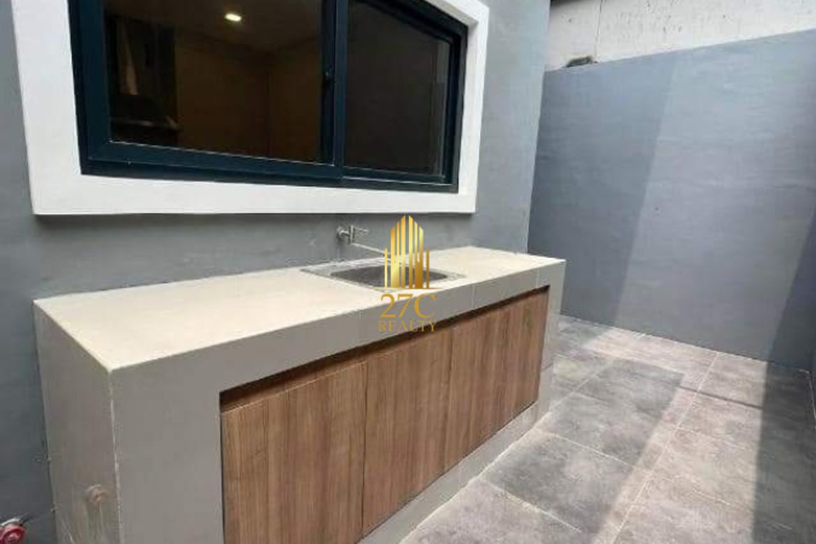 5 Bedroom Townhouse for Sale in Malanday, Marikina, Metro Manila – photo 4
