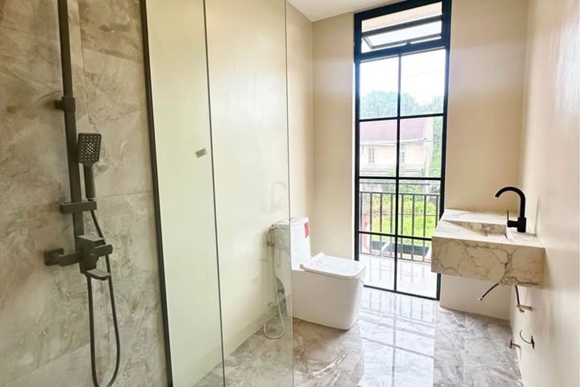 5 Bedroom Townhouse for Sale in Mambugan, Antipolo, Rizal – photo 2