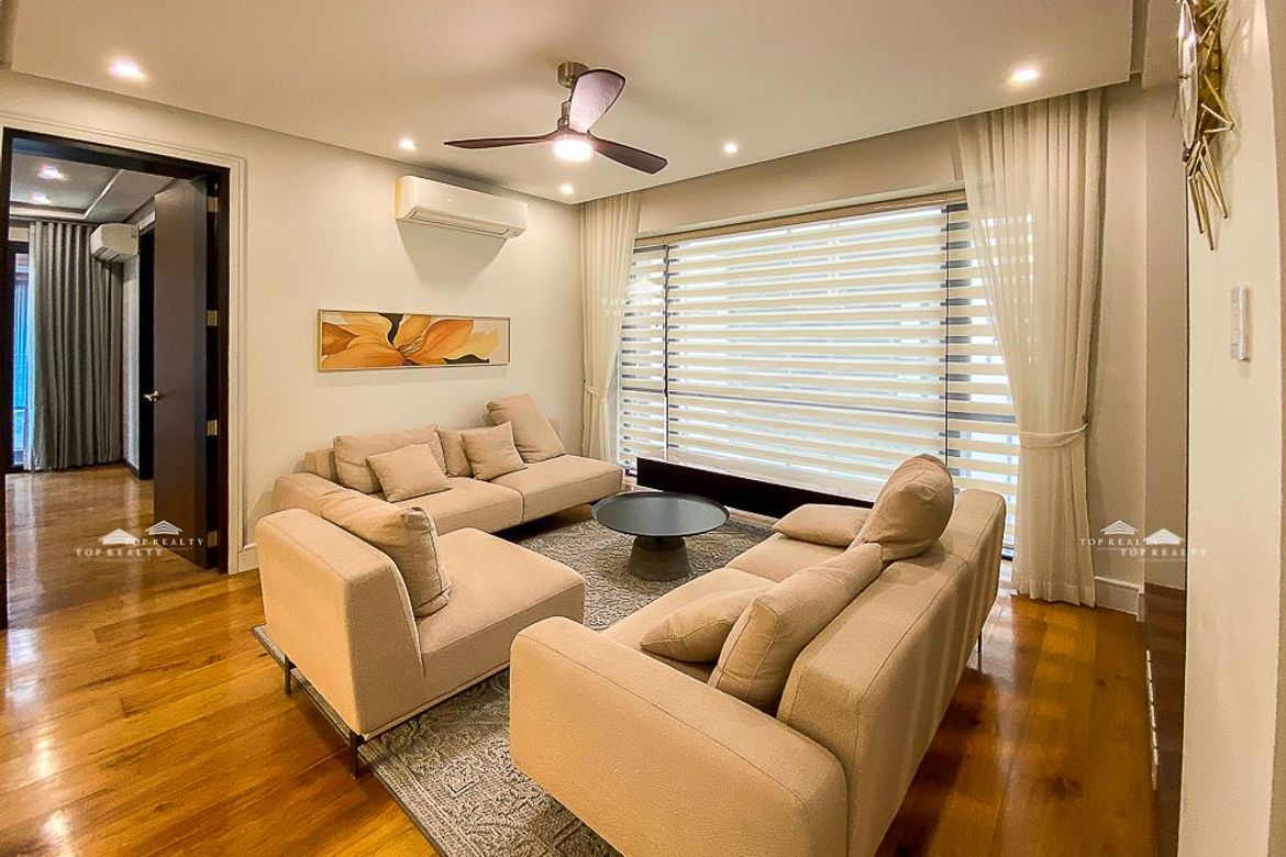 5 Bedroom Townhouse for Sale in Mariana, Quezon City, Metro Manila near LRT-2 Gilmore – photo 8