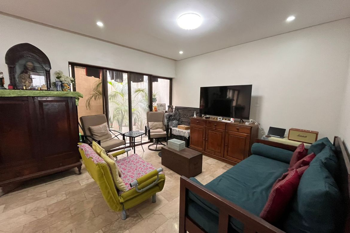 5 Bedroom Townhouse for Sale in Mariana, Quezon City, Metro Manila near LRT-2 Gilmore – photo 4