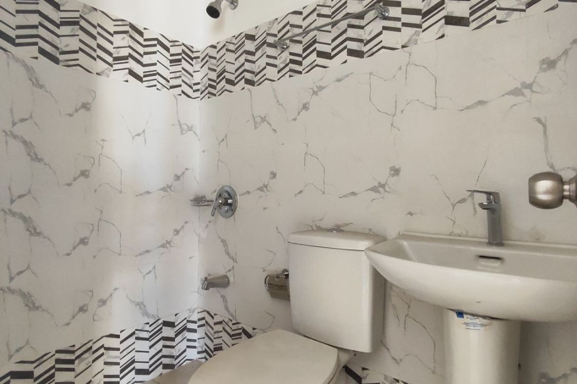 5 Bedroom Townhouse for Sale in Marulas, Valenzuela, Metro Manila – photo 5