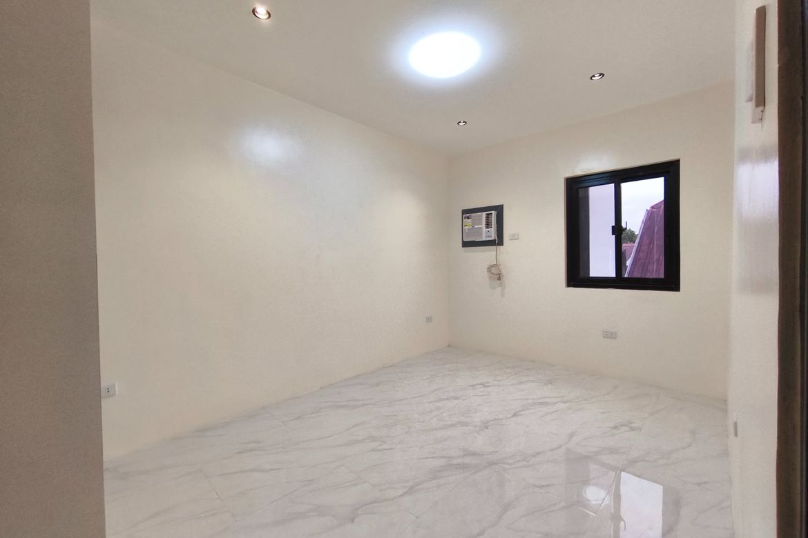 5 Bedroom Townhouse for Sale in Mayamot, Antipolo, Rizal – photo 3